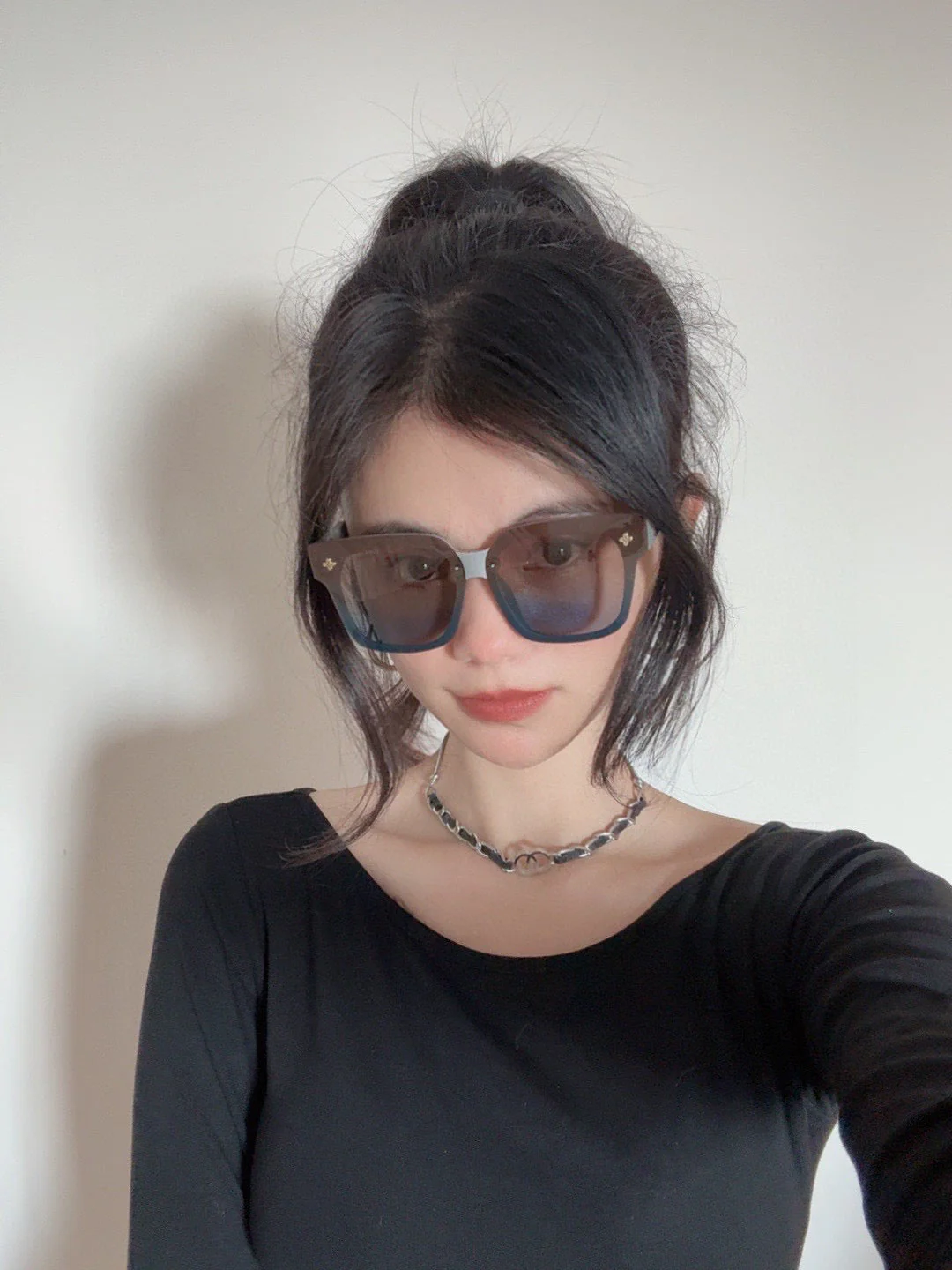 SQUARE SUNGLASSES L2201 IN LIGHT GREY ACETATE