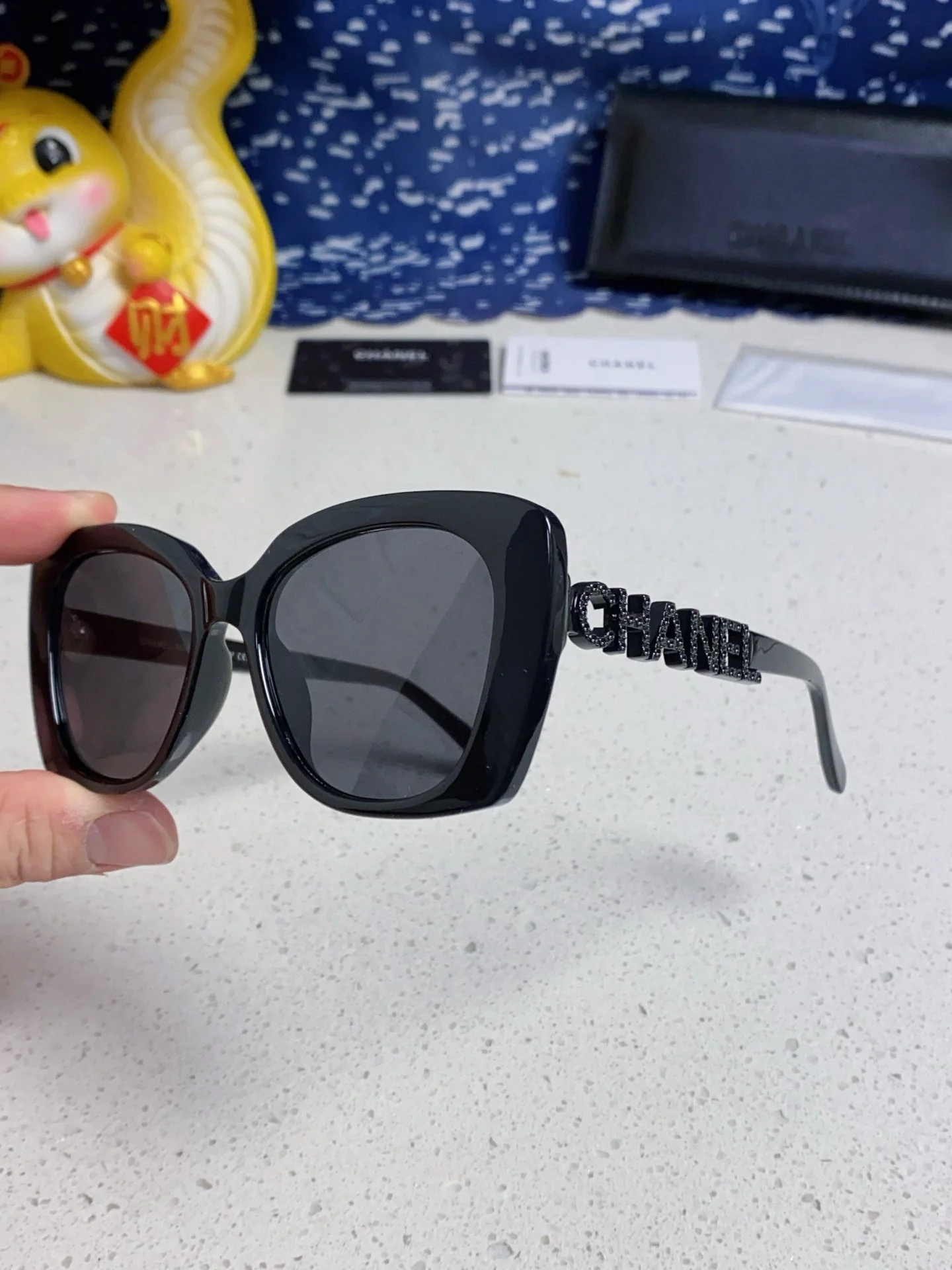 BUTTERFLY SUNGLASSES 641817 IN ACETATE BLACK METAL LOGO