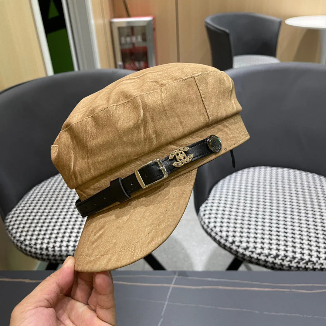 BAKER BOY CAP IN PEANUT BROWN CALFSKIN 420948