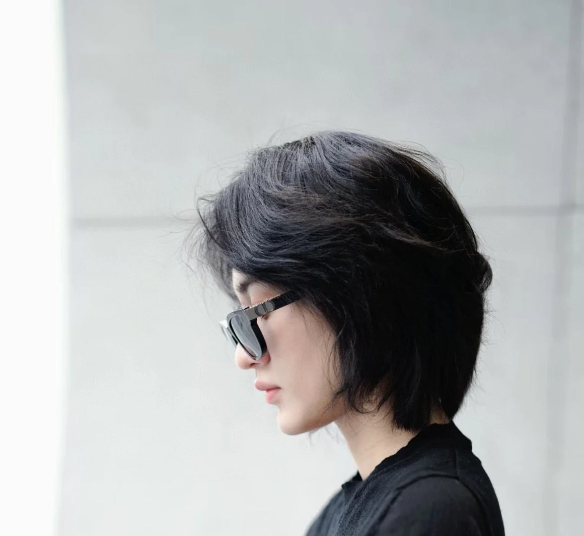 MONTAIGNE SUNGLASS CD6113 IN ACETATE