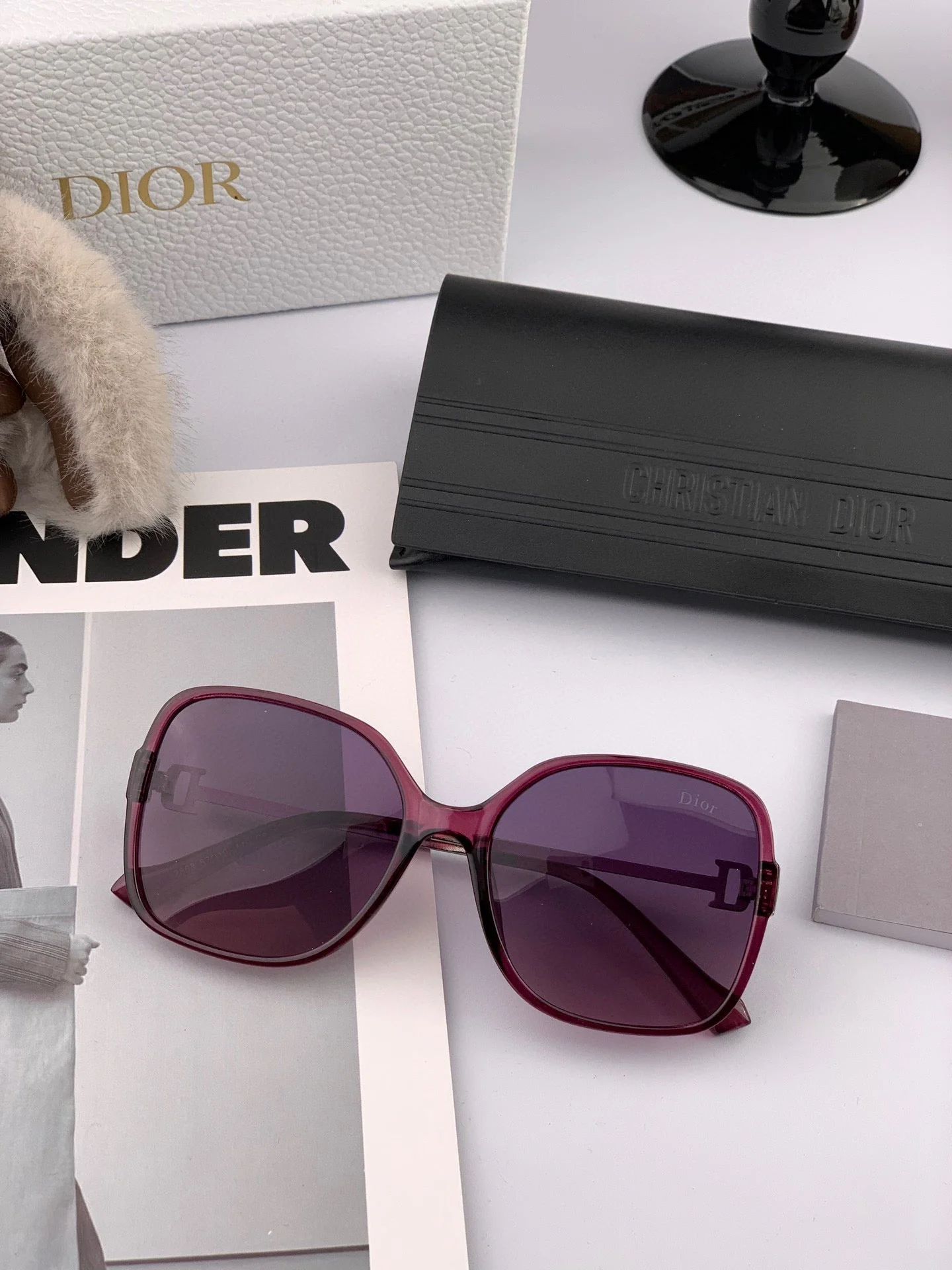 MONTAIGNE SUNGLASS D8266 IN METAL