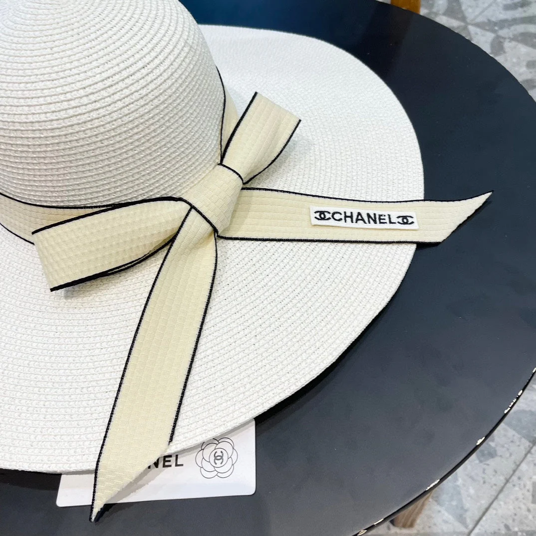 WIDE BRIM STRAW HAT WITH BOW WHITE 672704