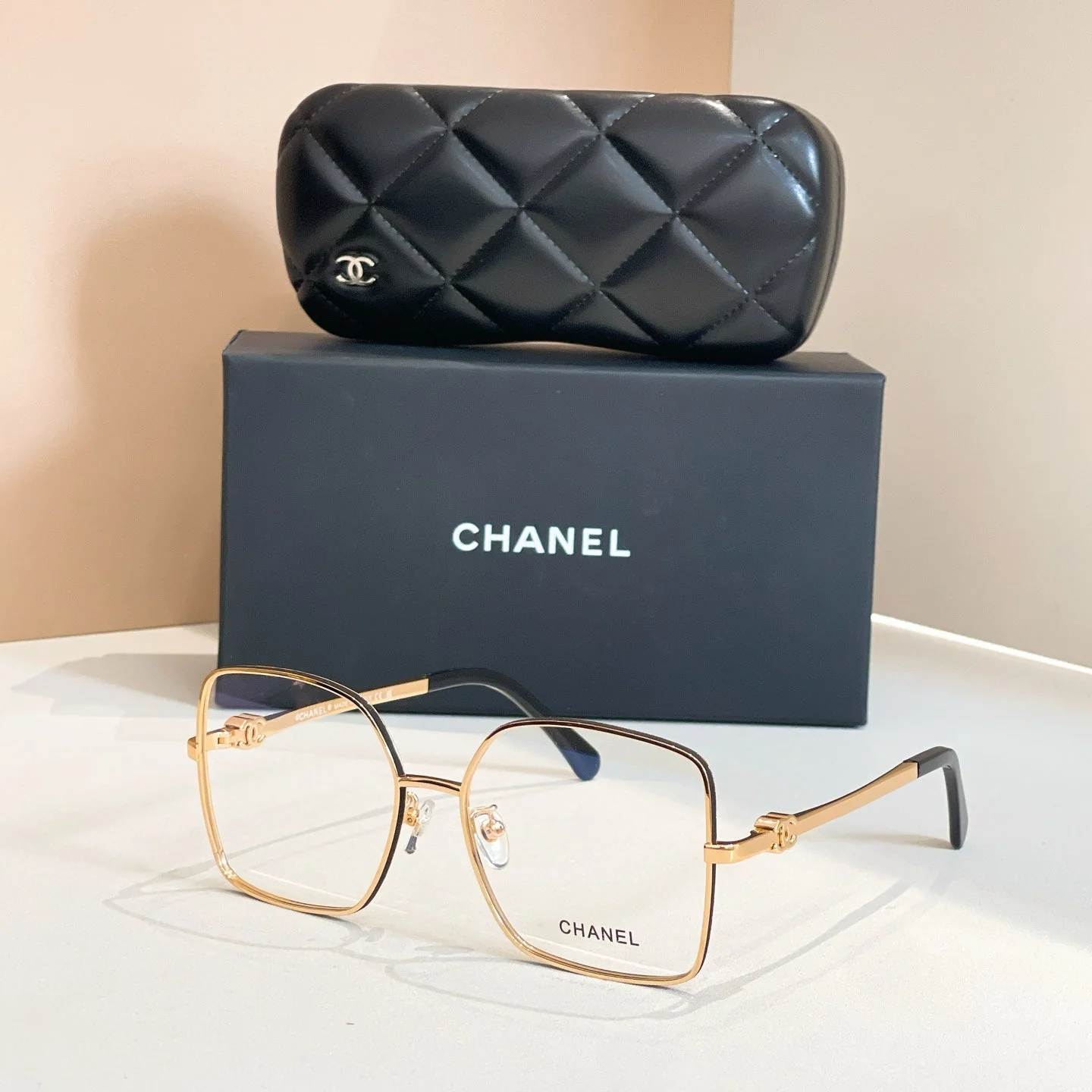 SQUARE SUNGLASSES CH4288Q IN METAL
