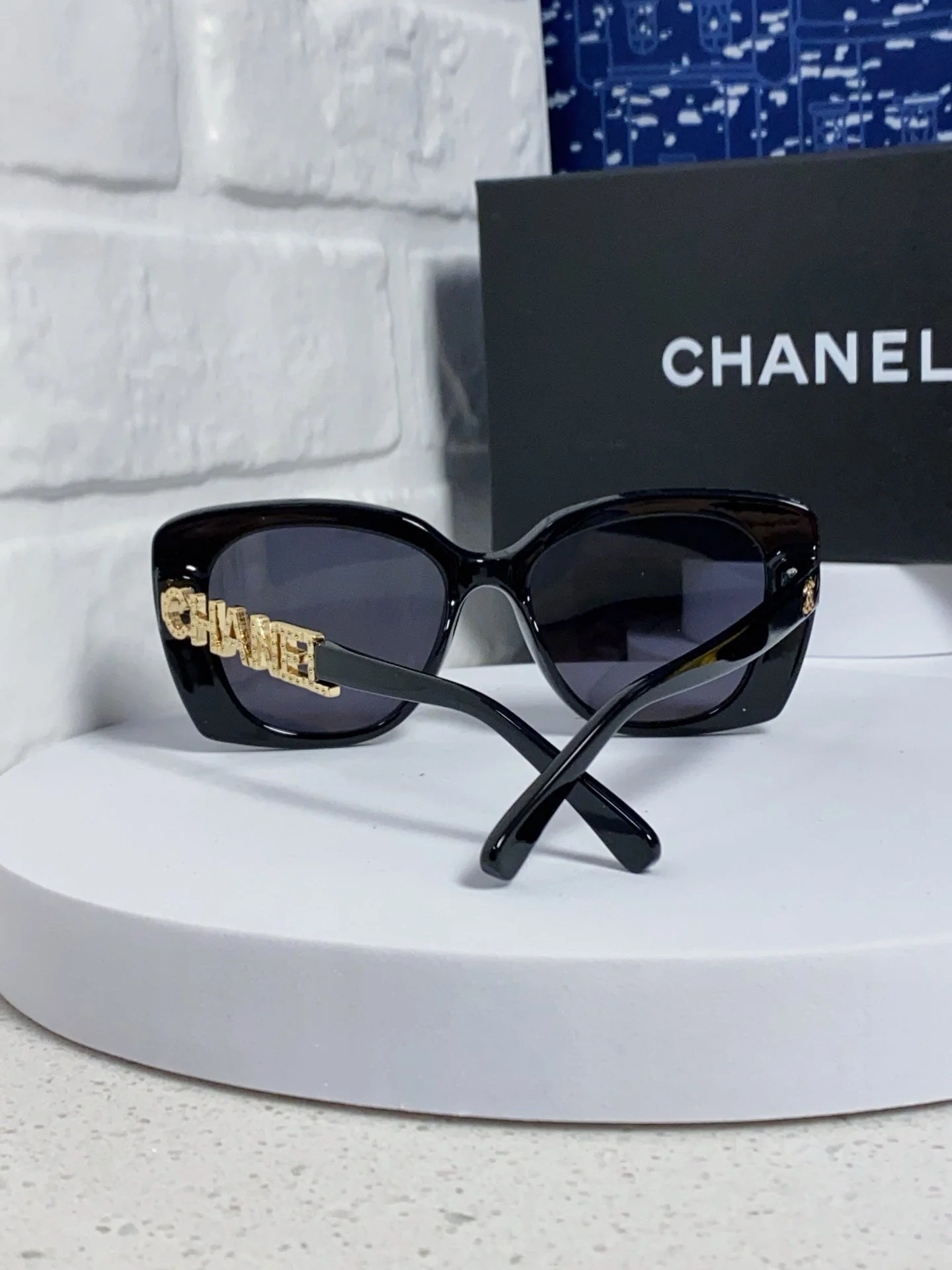 BUTTERFLY SUNGLASSES 641816 IN BLACK ACETATE GOLD METAL LOGO