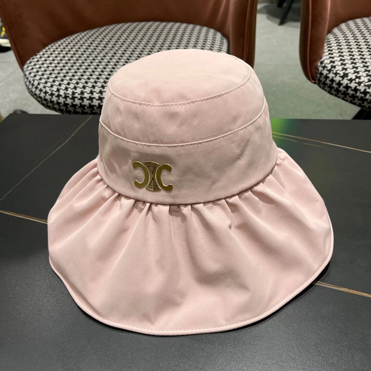 CELINE 25S BUCKET HAT 734584 IN BLUSH PINK