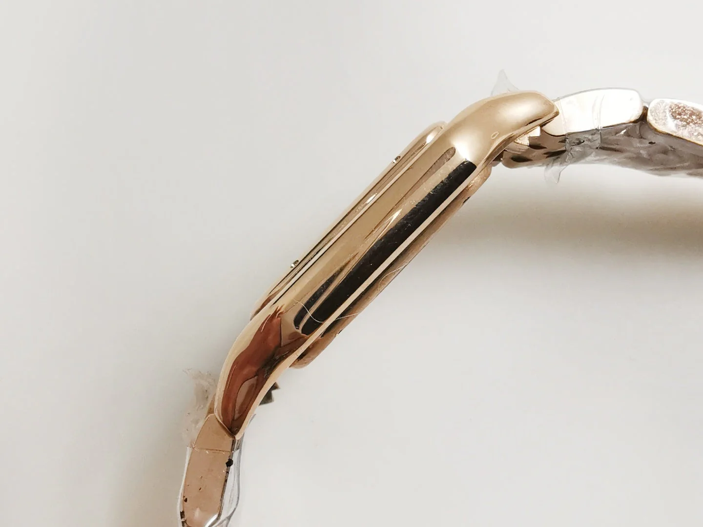 PANTHERE DE CARTIE QUARTZ PINK GOLD CASE