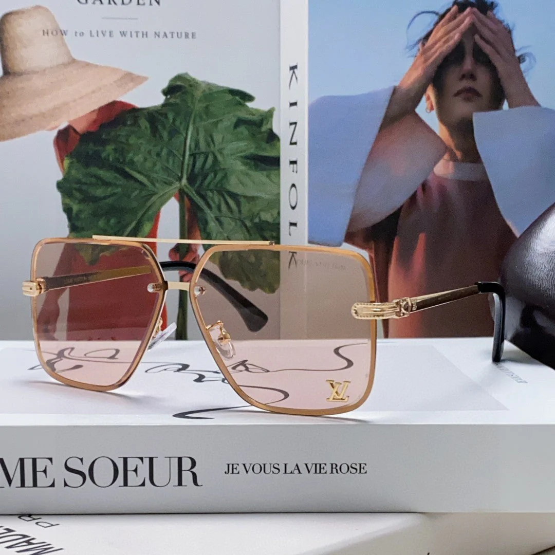 SQUARE SUNGLASSES 570262 IN GOLD METAL LIGHT BROWN LENS