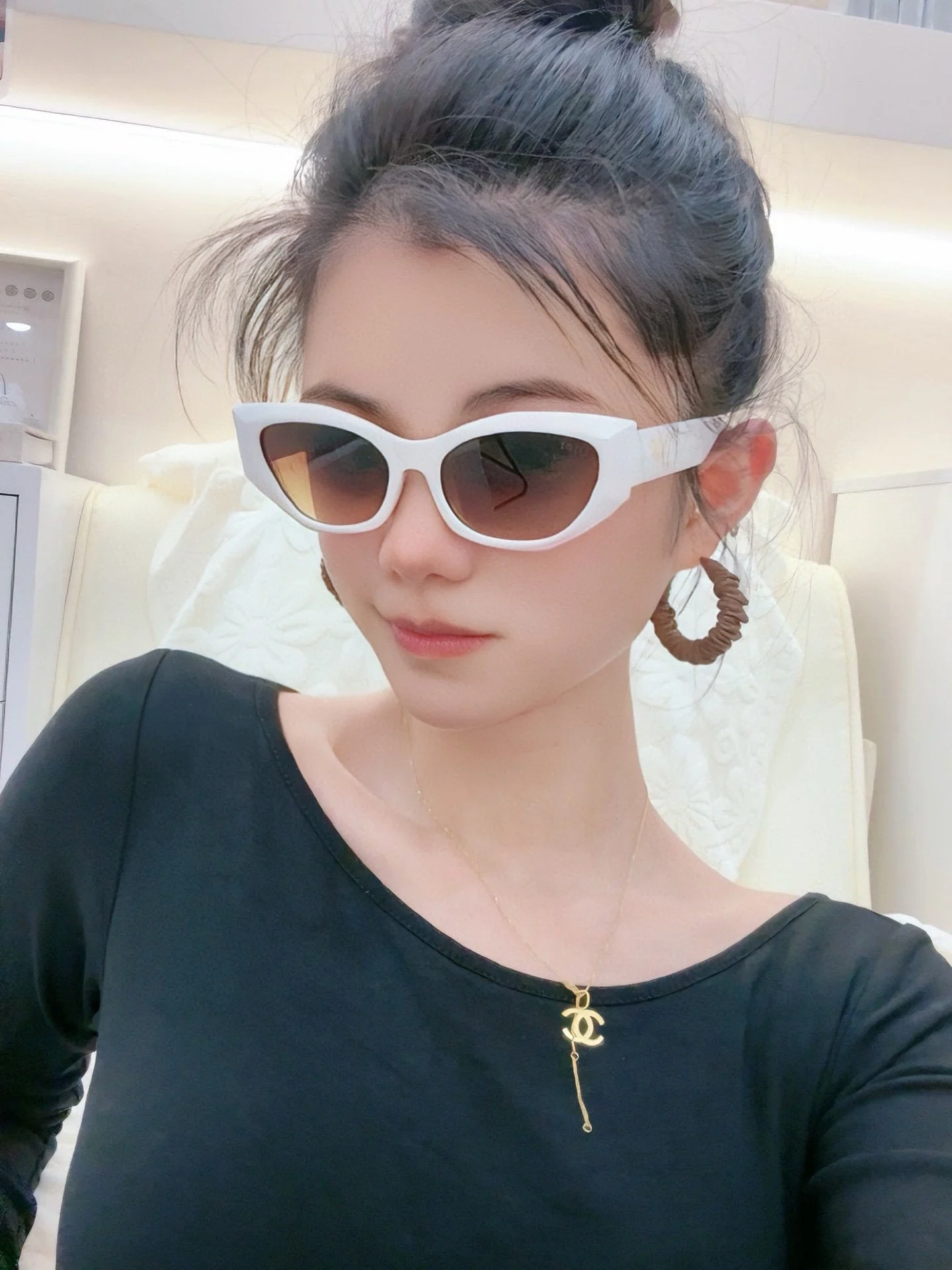 MONTAIGNE SUNGLASS D8620 IN WHITE ACETATE BROWN LENSES