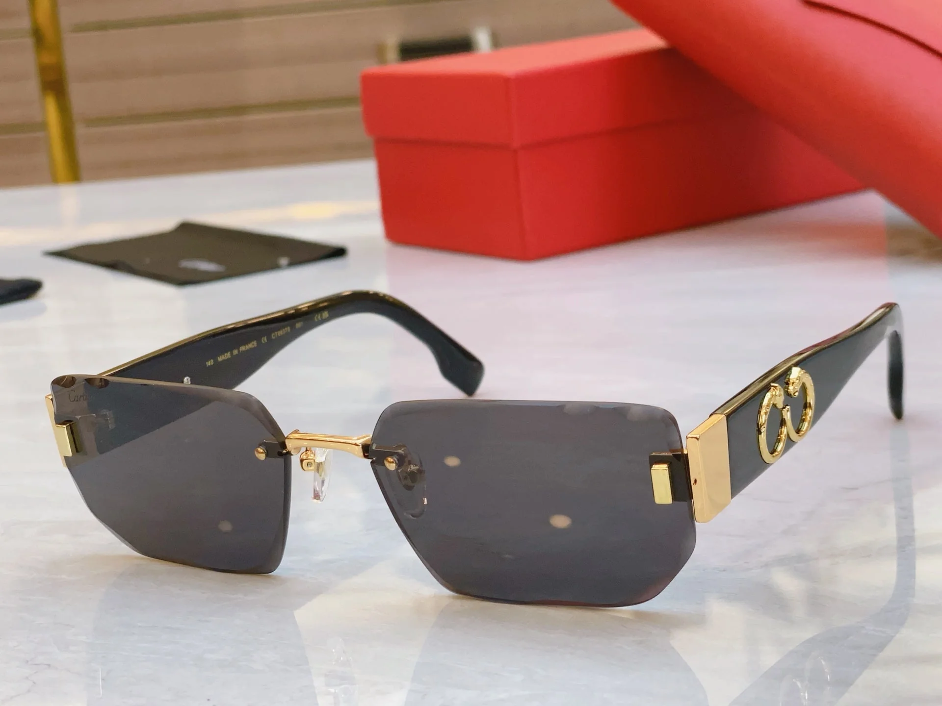 PANTHÈRE GEOMETRIC SUNGLASSES CT0637S IN METAL AND ACETATE