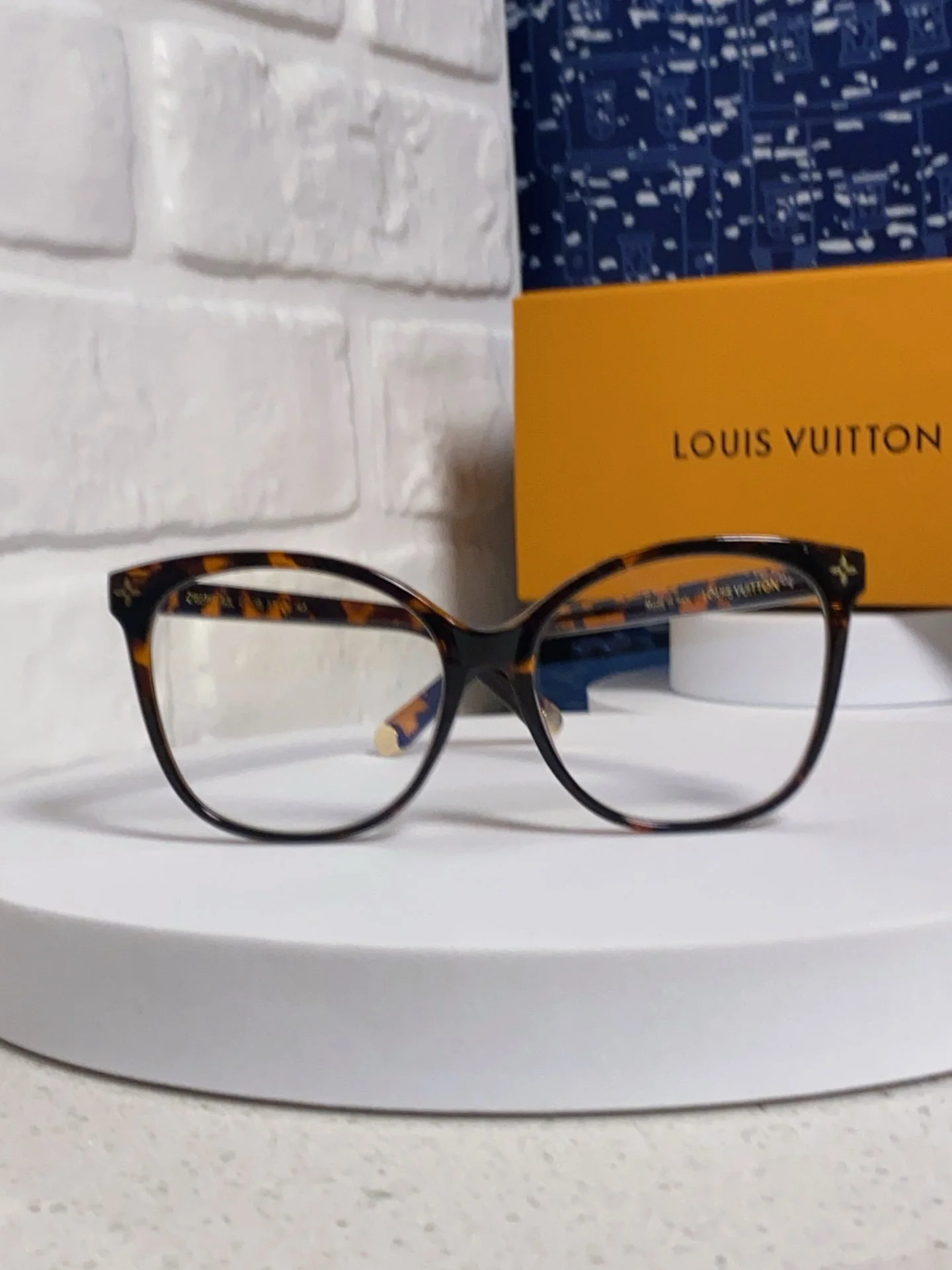 CAT EYE SUNGLASSES 573323 IN HAVANA ACETATE MONOGRAM LOGO