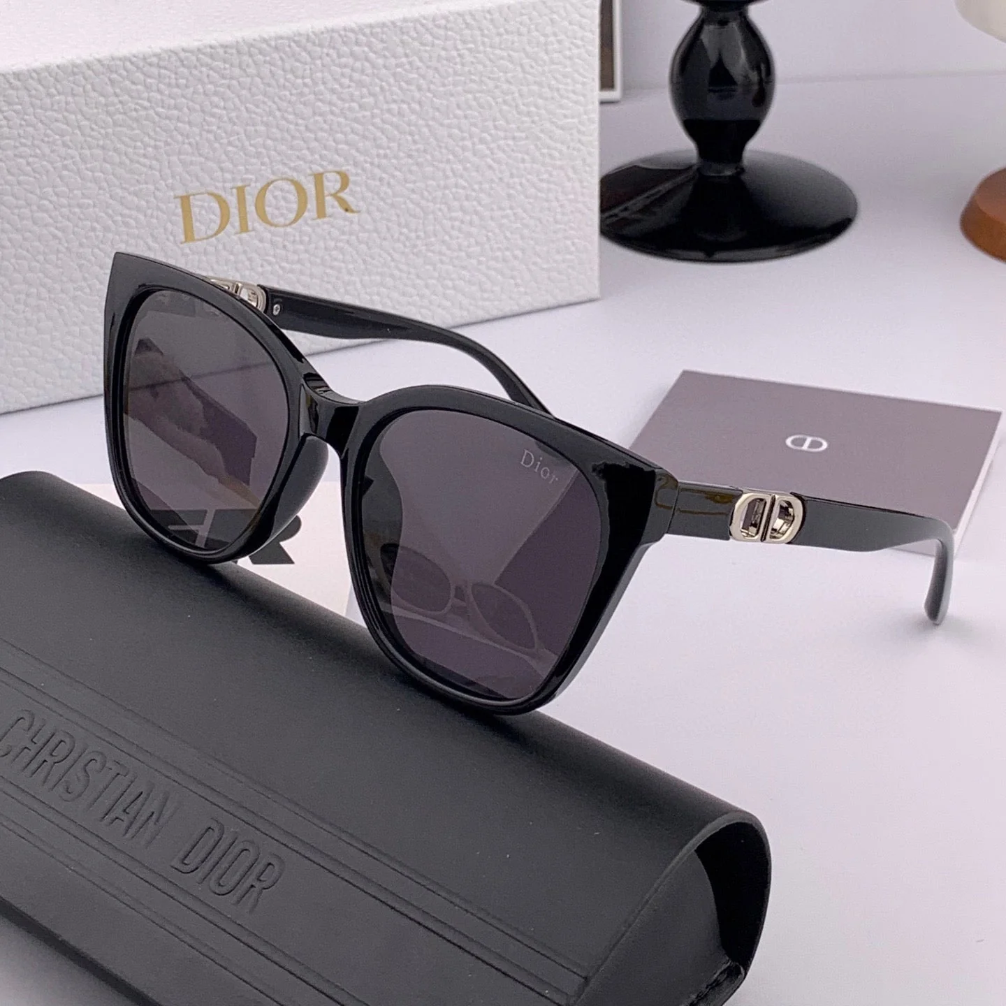 MONTAIGNE SUNGLASS CD67711 IN ACETATE