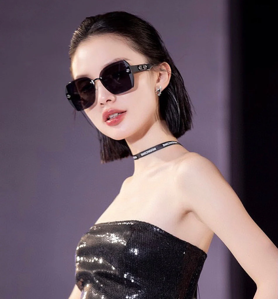 EMBOSSED LOGO SQUARE FRAME SUNGLASSES G0296 IN ACETATE AND METAL