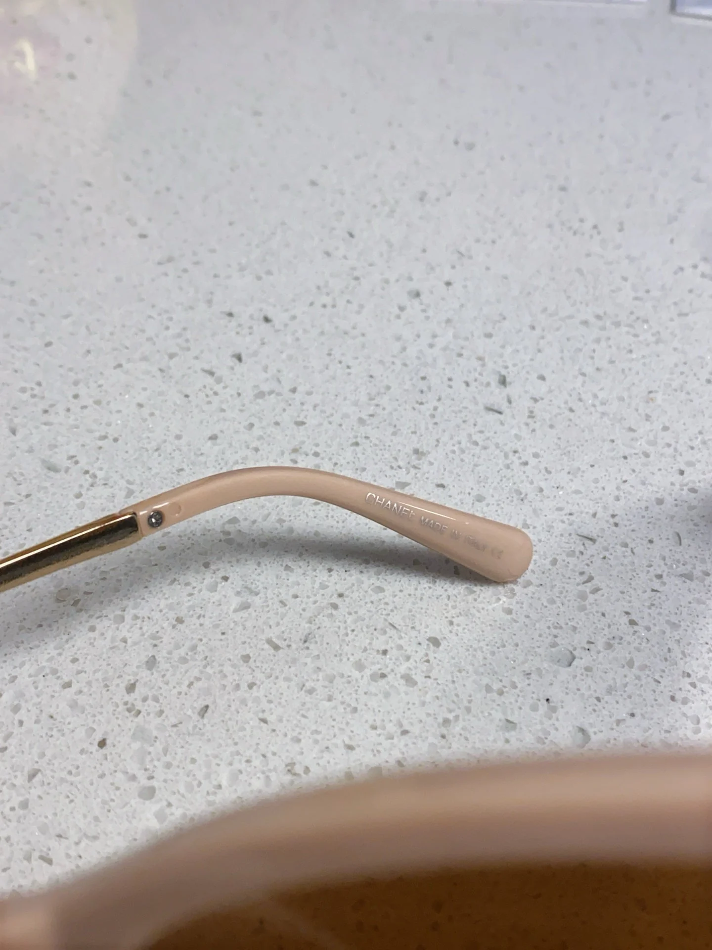 OVAL SUNGLASSES 640341 IN NUDE ACETATE METAL FRAME