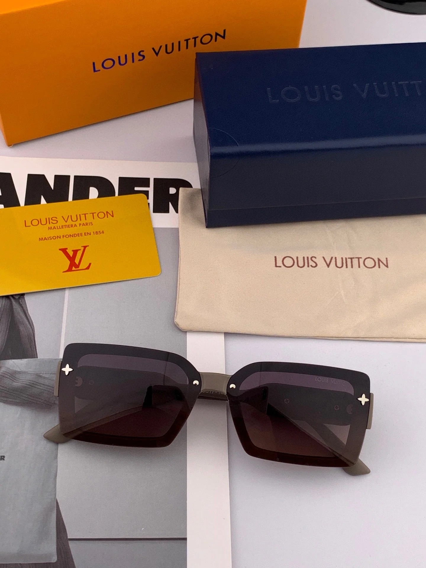 RECTANGLE SUNGLASSES L6771 IN ACETATE