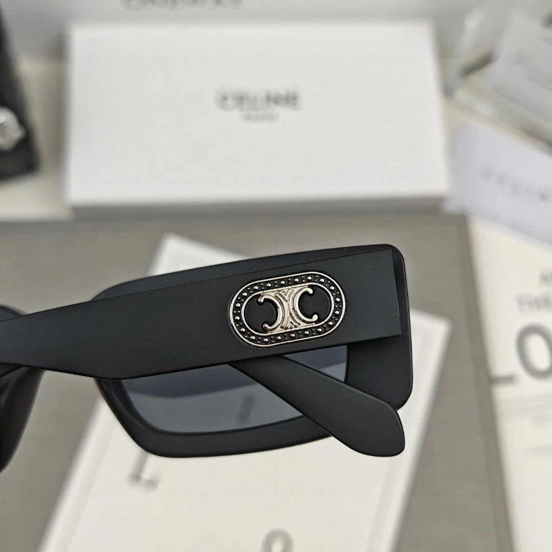 TRIOMPHE BOLD SQUARE SUNGLASSES 55148 IN ACETATE