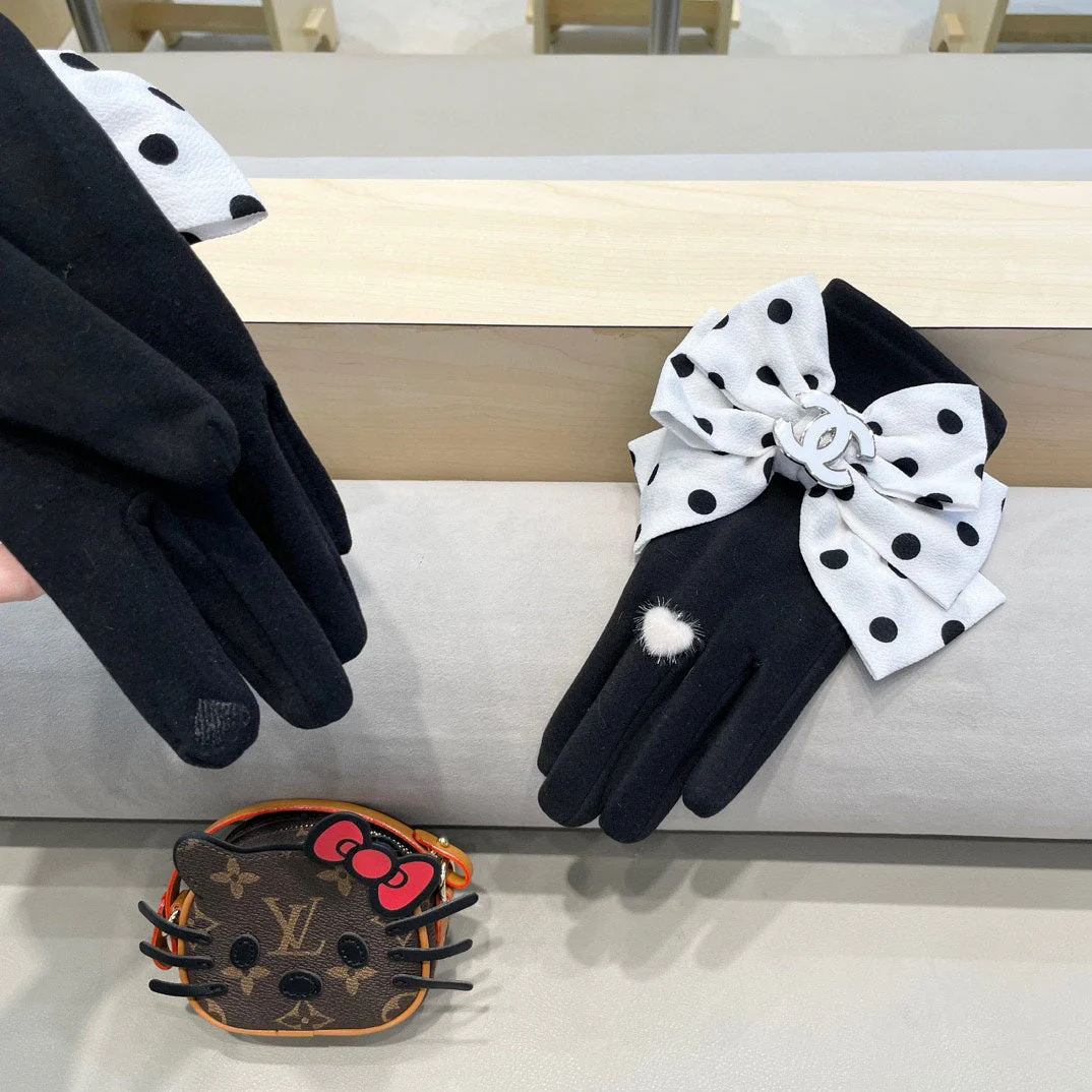 GLOVES IN BLACK MIX WHITE WOOL 454572