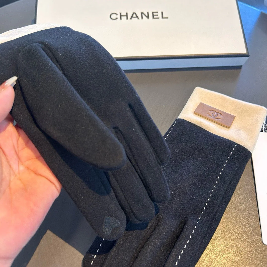 GLOVES IN BLACK WOOL 462254