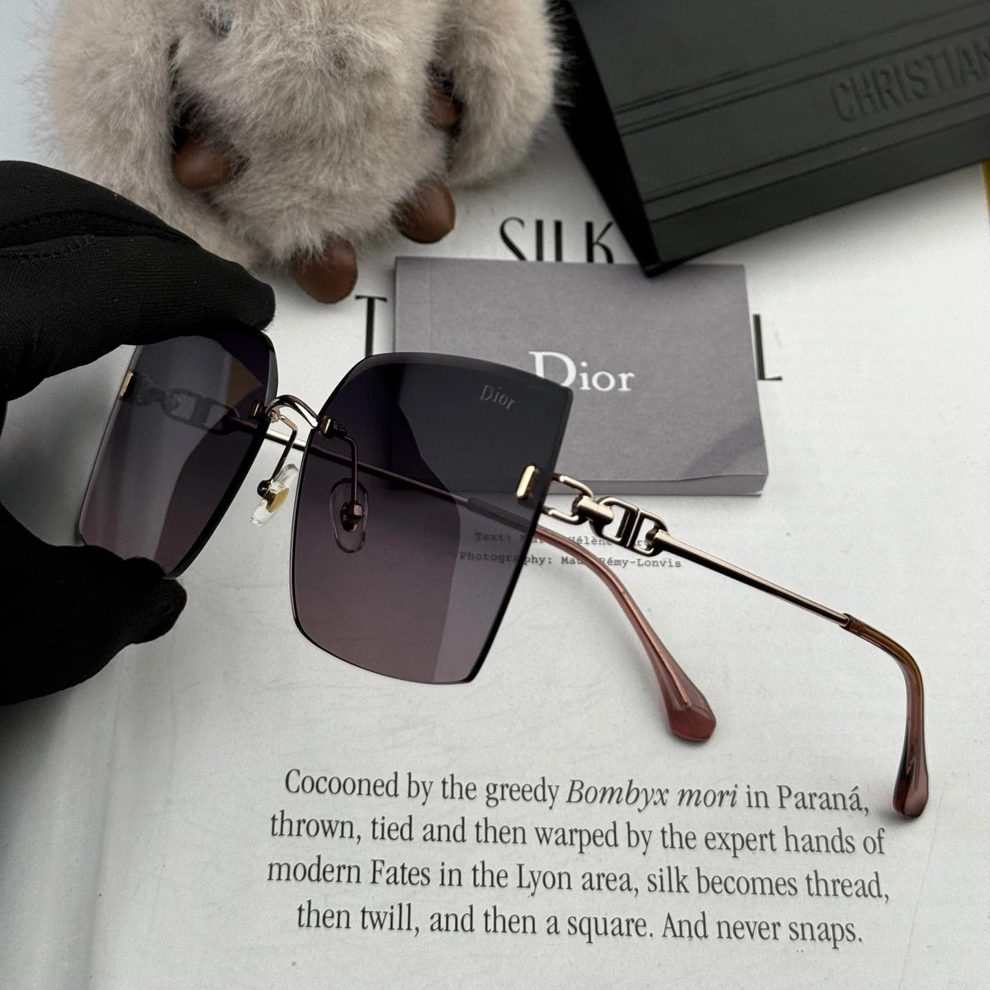 MONTAIGNE SUNGLASS CD3641 IN METAL
