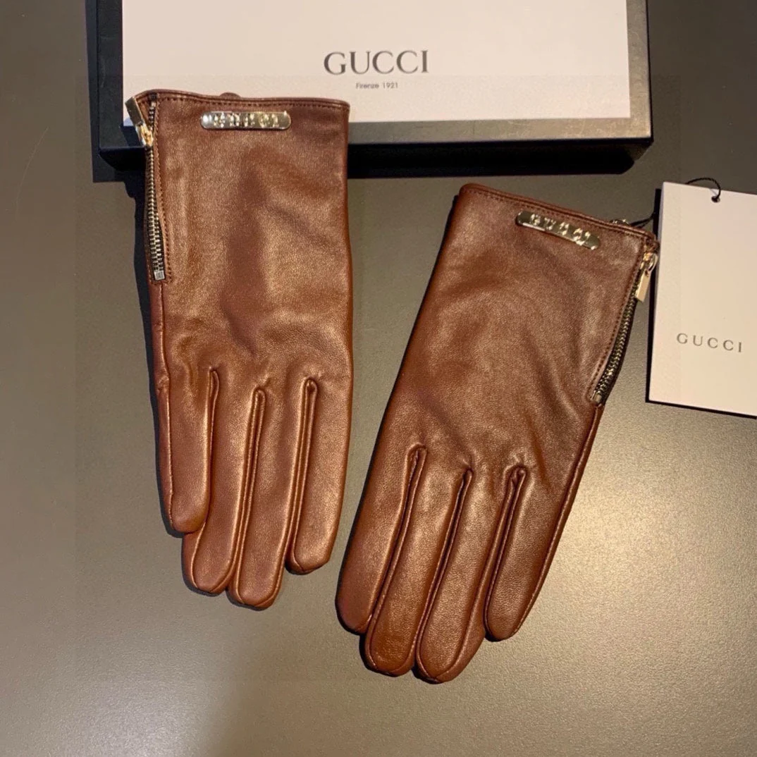 TOUCHSCREEN GLOVES WITH SIDE ZIPPER IN CARAMEL BROWN LAMBSKIN 456310