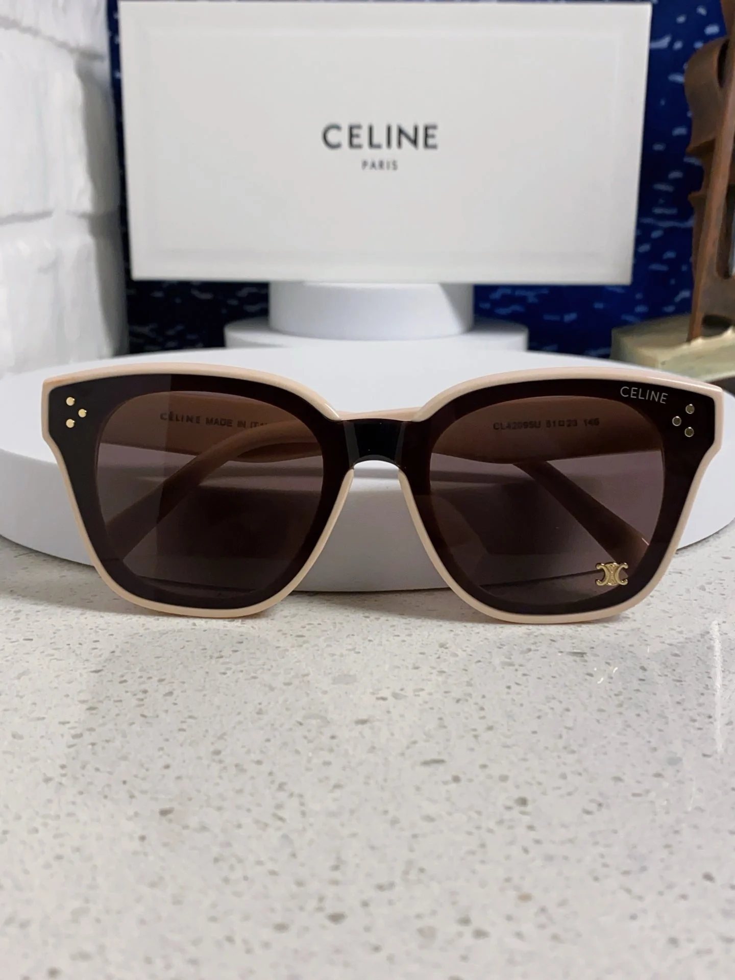SQUARE SUNGLASS 575841 IN NUDE ACETATE