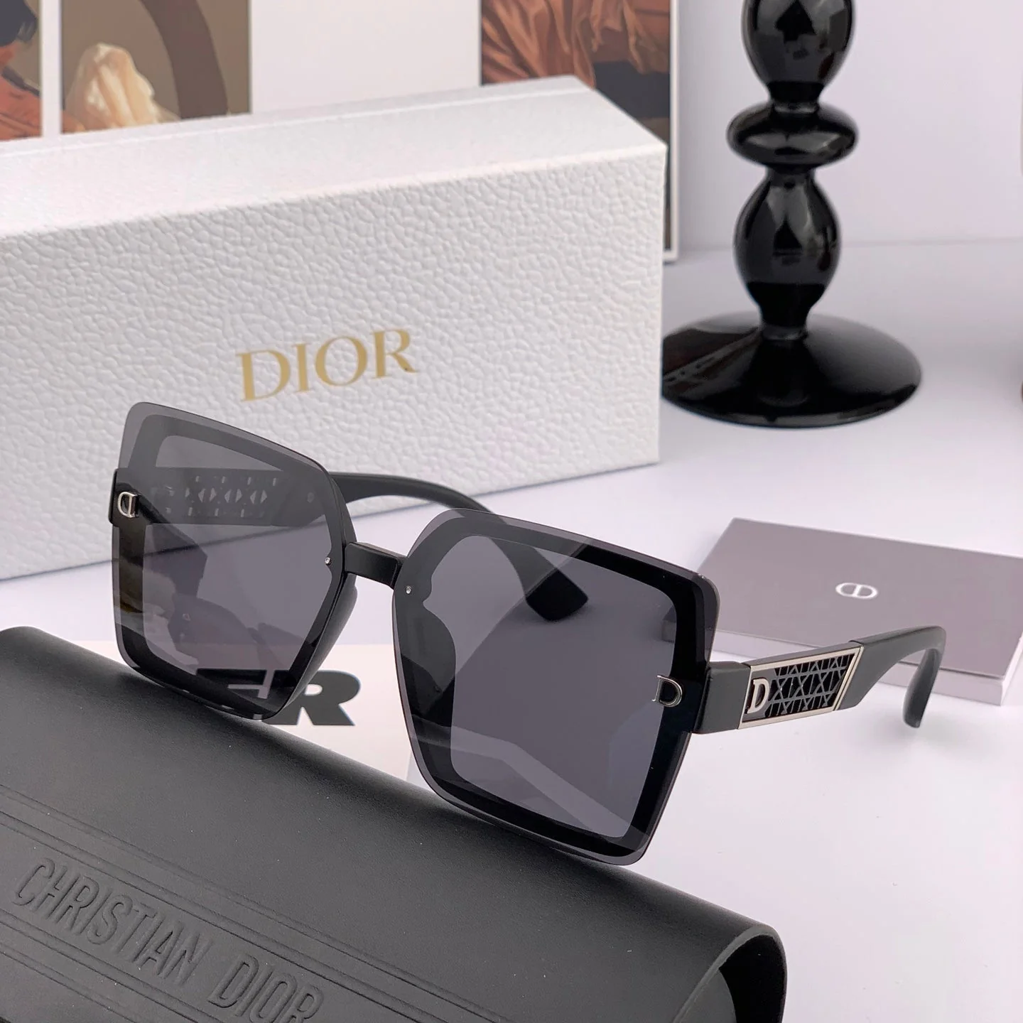 MONTAIGNE SUNGLASS CD1086 IN ACETATE