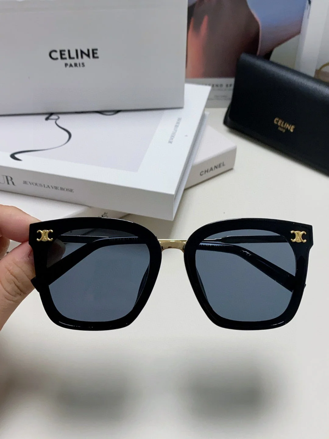 TRIOMPHE SUNGLASSES 548591 IN BLACK ACETATE