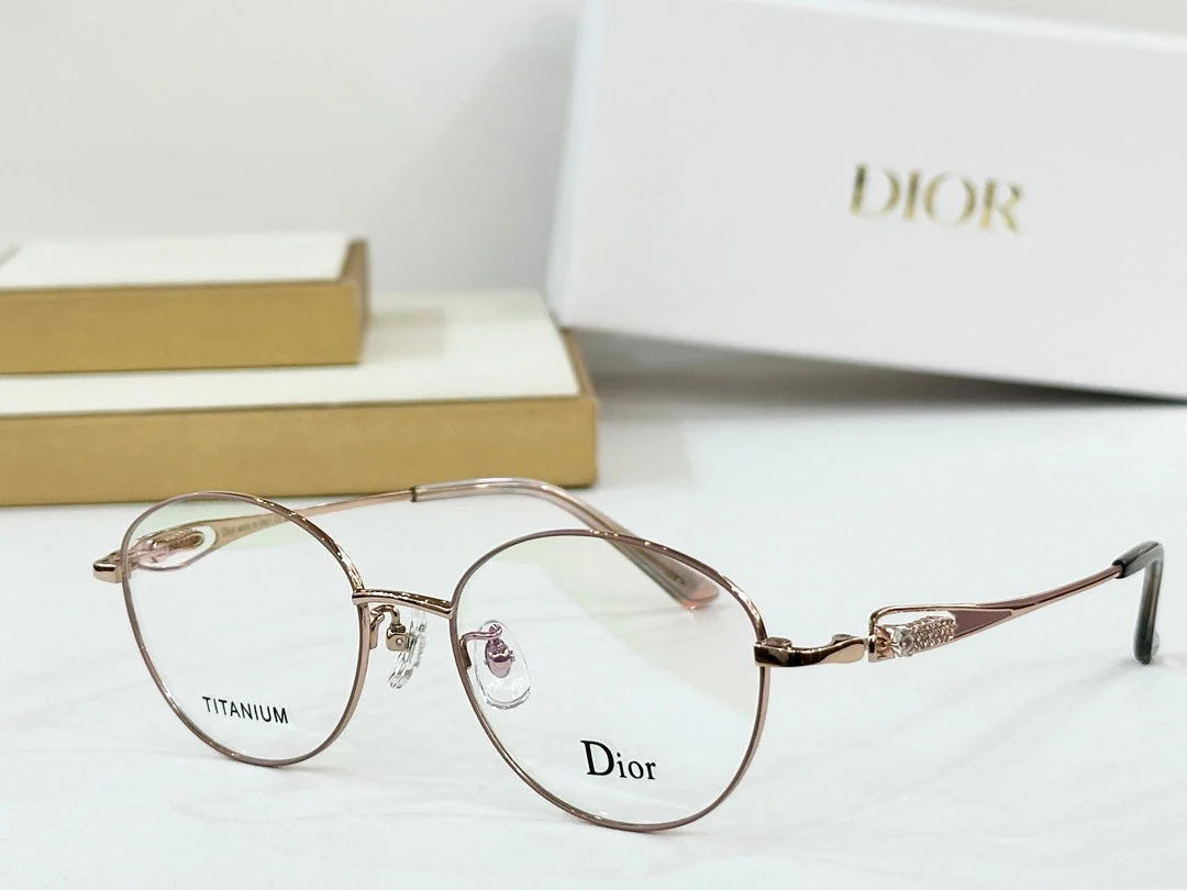 MONTAIGNE SUNGLASS CD 0269/S IN TITANE EMBELLISHES STONES