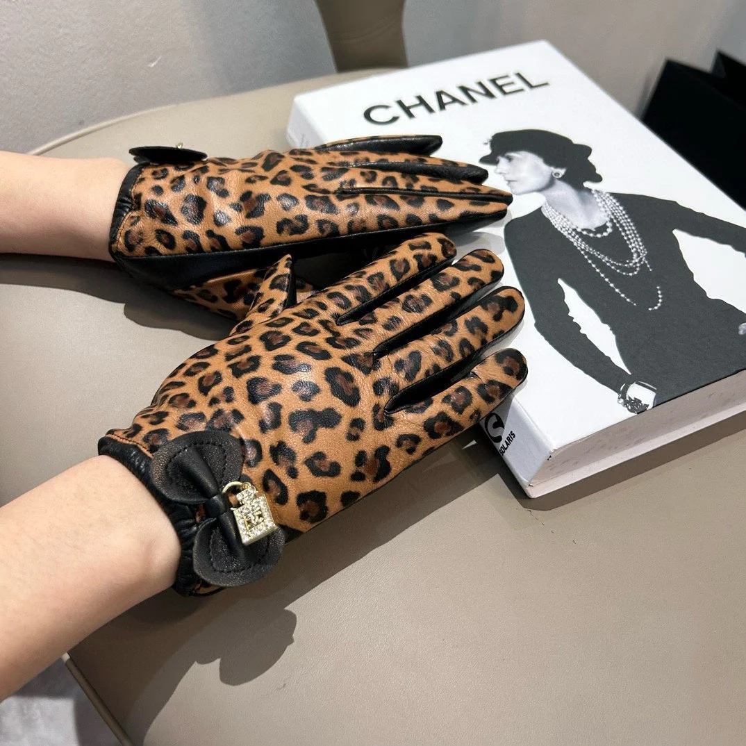 GLOVES IN PERU BROWN MONOGRAM LAMBSKIN 465005