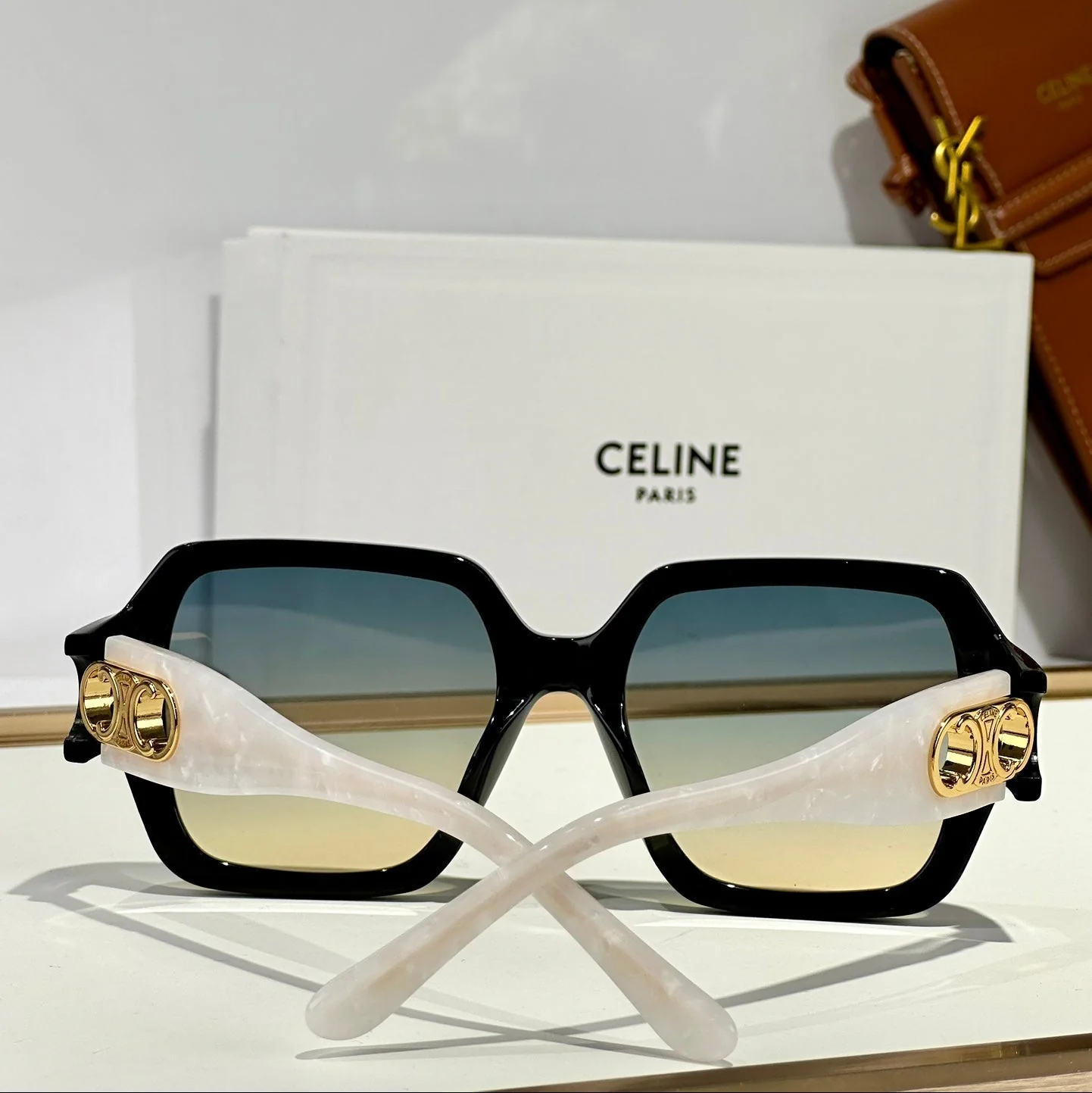 TRIOMPHE SUNGLASS CL40251U IN ACETATE