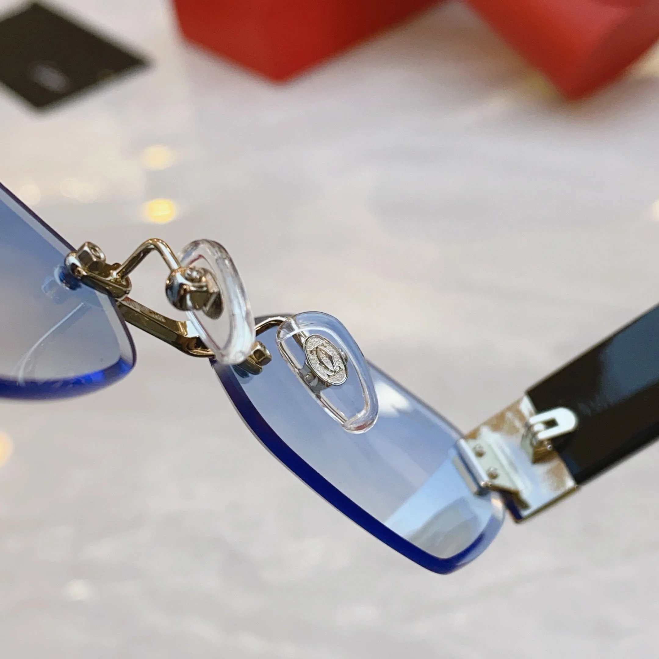 PANTHÈRE RHOMBUS FRAME SUNGLASSES CT00638S IN METAL AND ACETATE