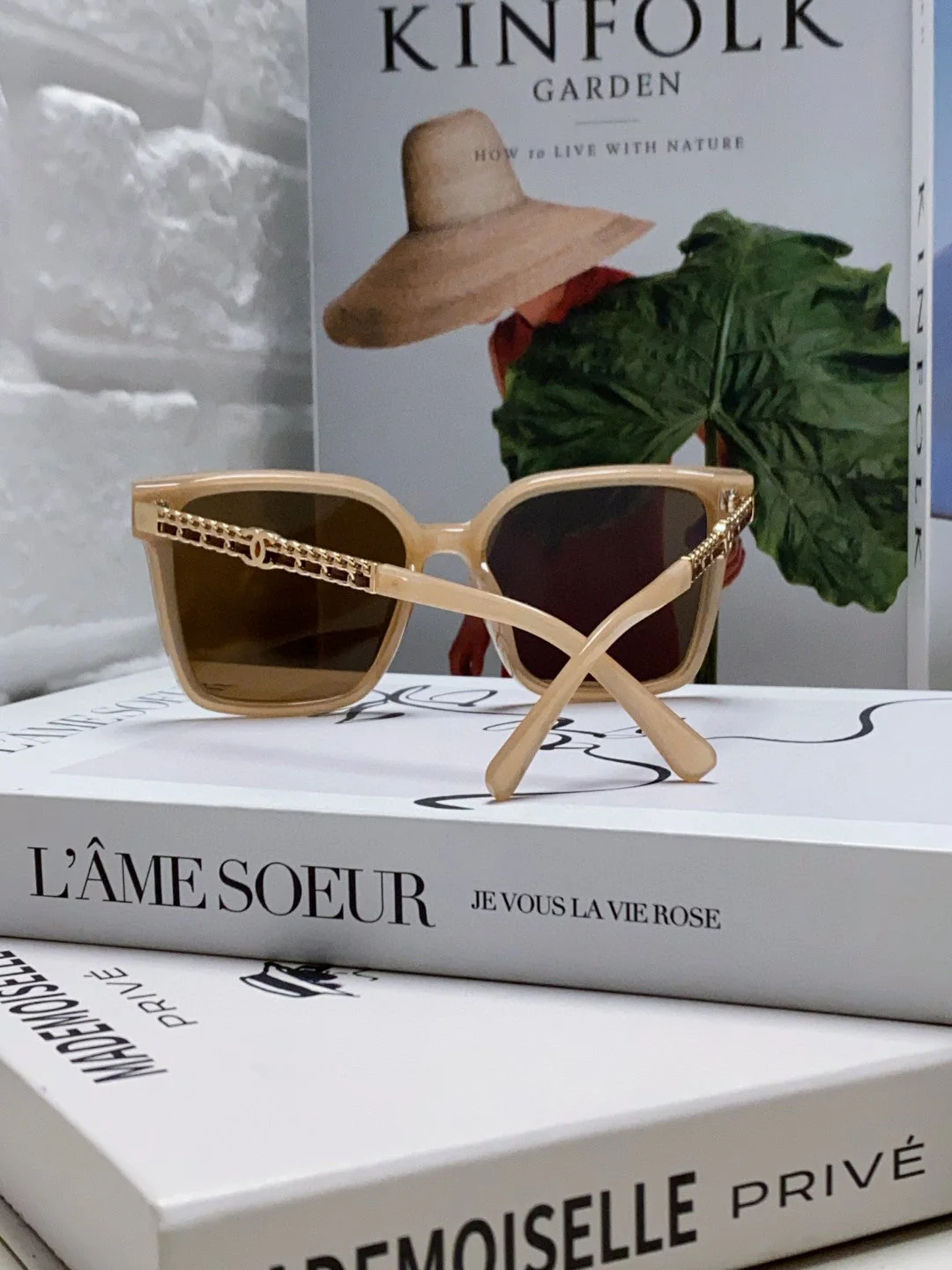 SQUARE SUNGLASSES 632884 IN BEIGE CLEAR ACETATE