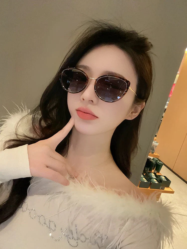 CAT-EYE FRAME SUNGLASSES G8641 IN ACETATE