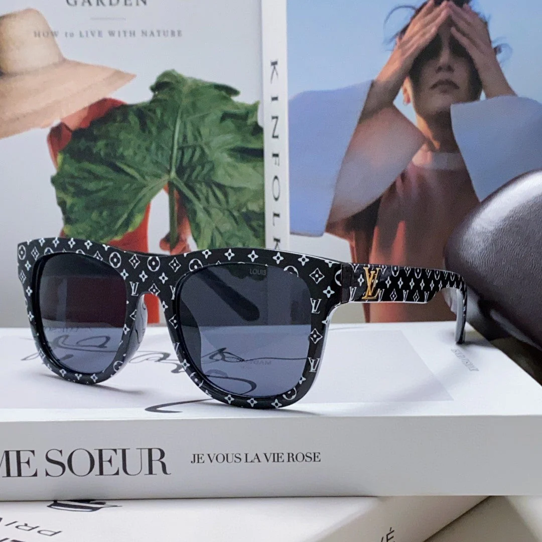 MONOGRAM SUNGLASS 581386 IN BLACK ACETATE FRAME