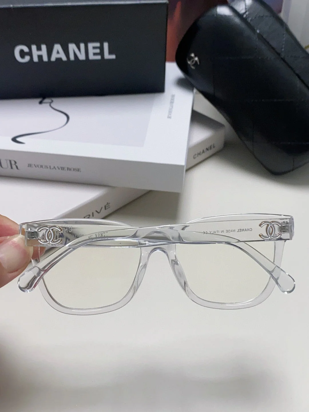 SQUARE SUNGLASSES 632887 IN CLEAR ACETATE