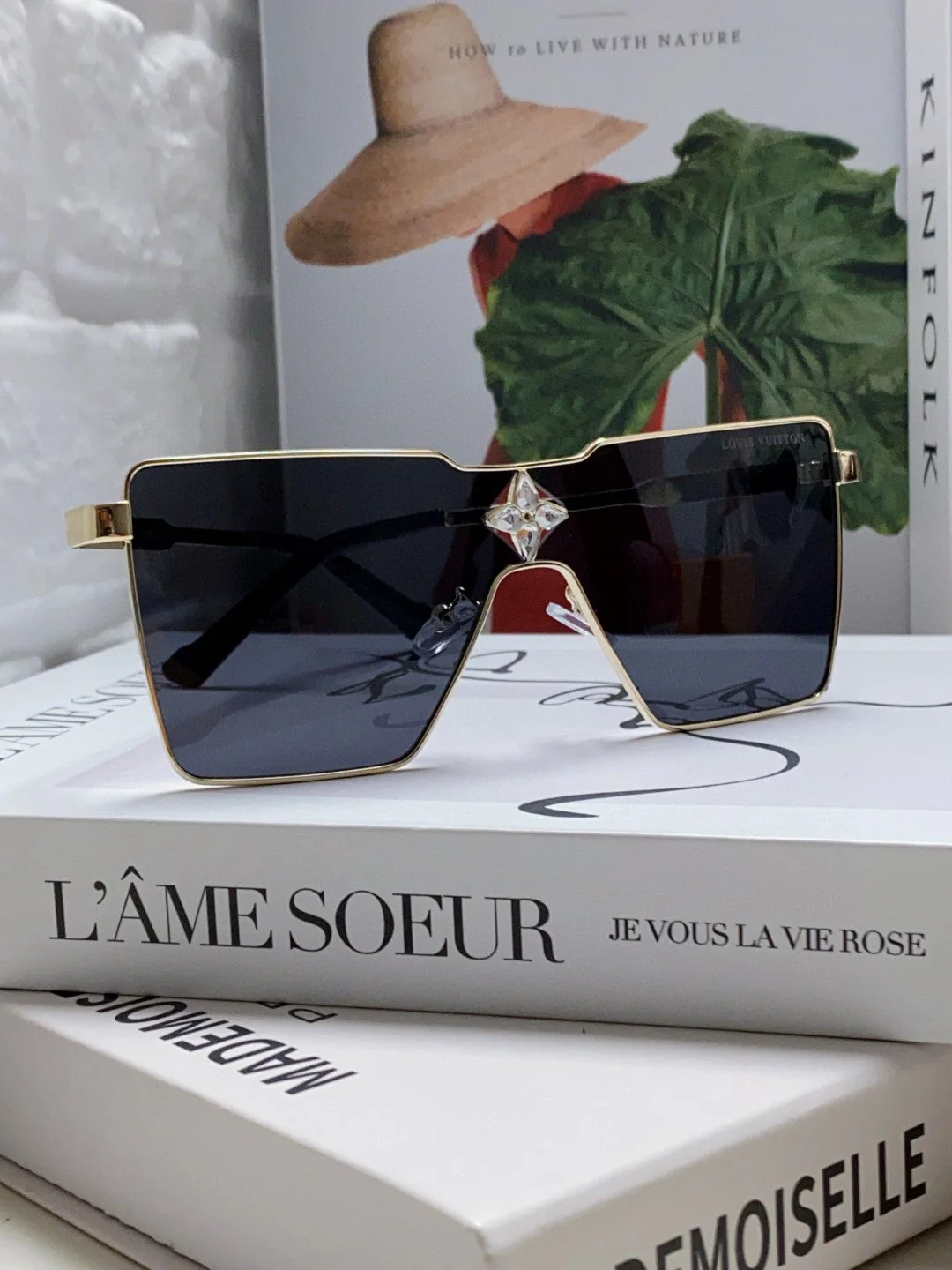 CYCLONE SUNGLASS Z1700U IN GOLD METAL BLACK LENSES