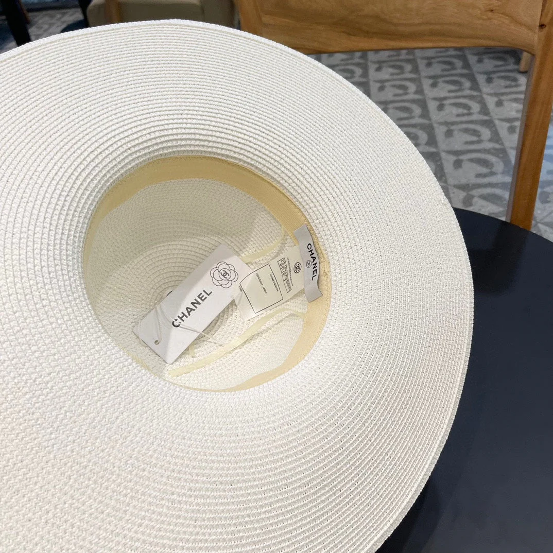 WIDE BRIM STRAW HAT WITH BOW WHITE 672704