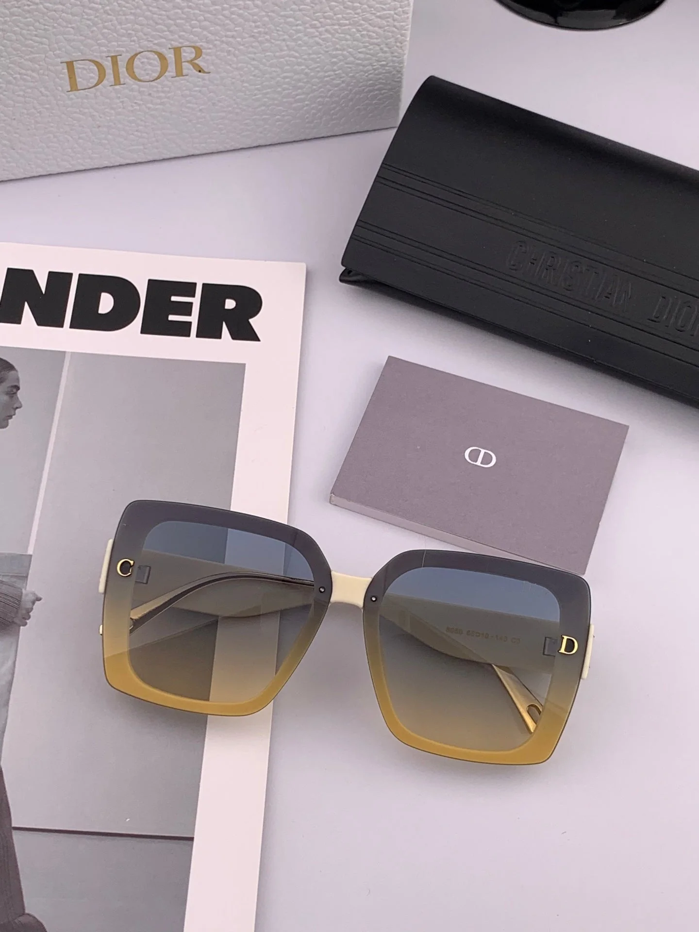 MONTAIGNE SUNGLASS CD0805 IN ACETATE