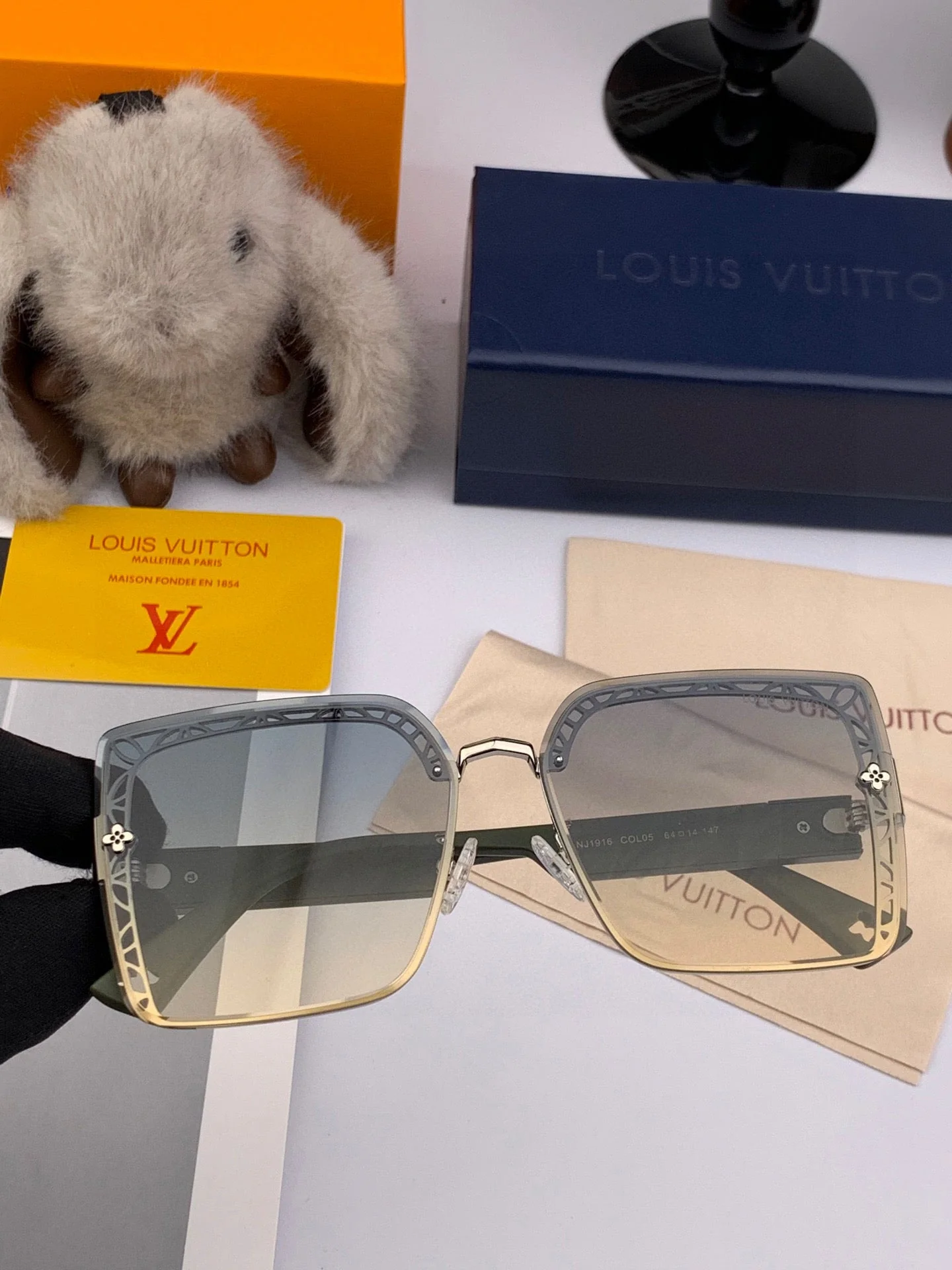 SQUARE SUNGLASSES L6191 IN ACETATE