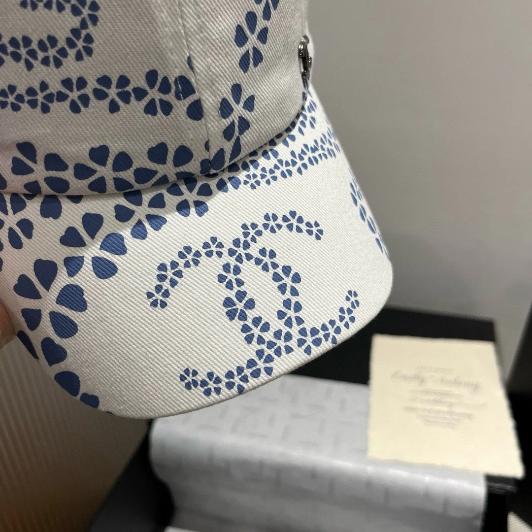 BASEBALL HAT WHITE PATTERN 674029