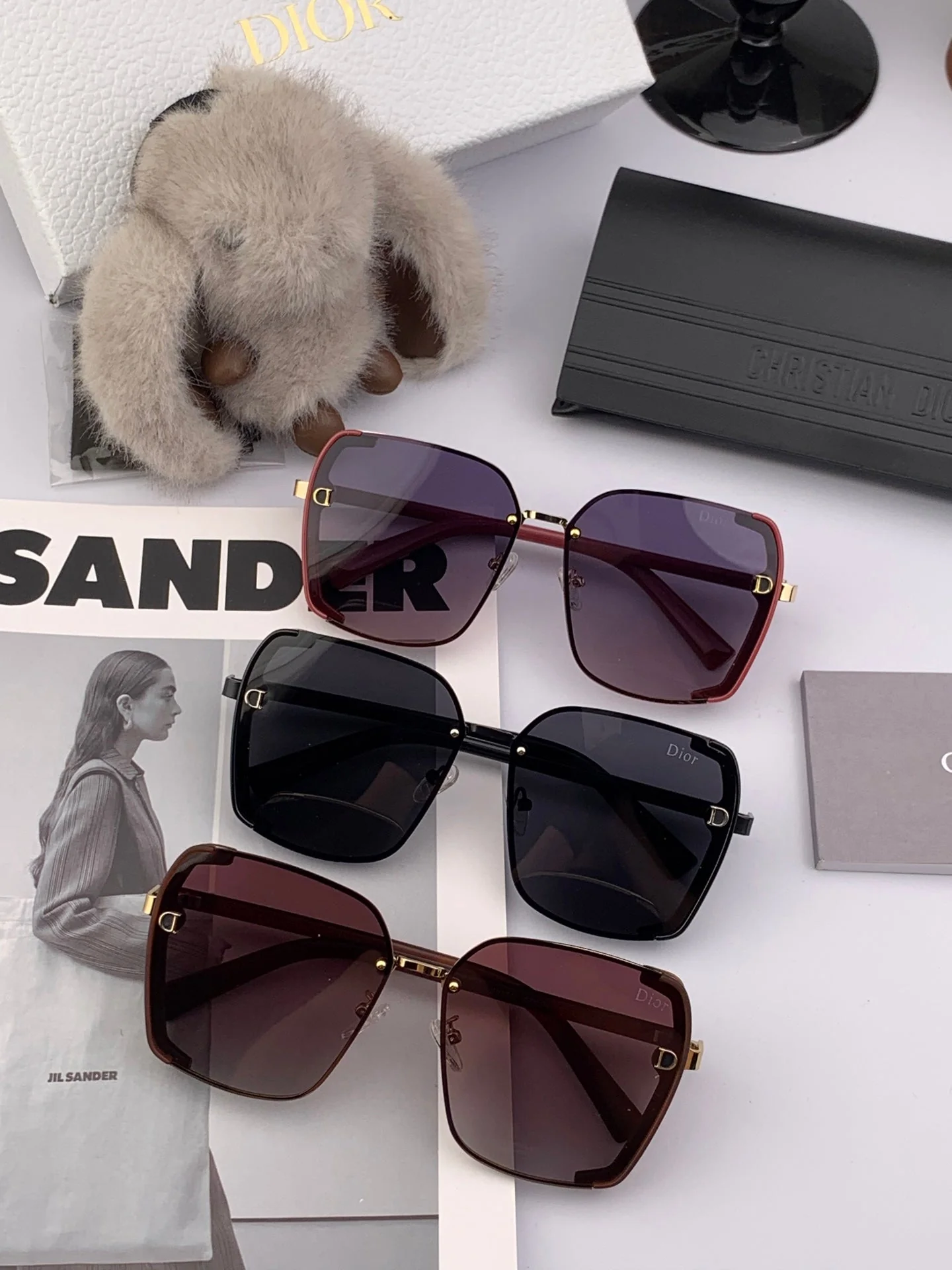 MONTAIGNE SUNGLASS CD9357 IN ACETATE