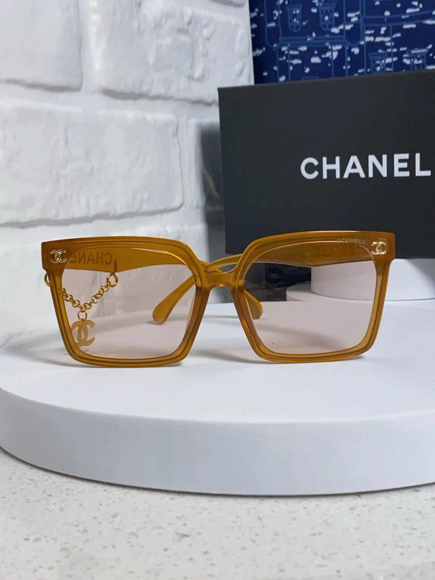 SQUARE SUNGLASSES 641806 IN DARK YELLOW ACETATE