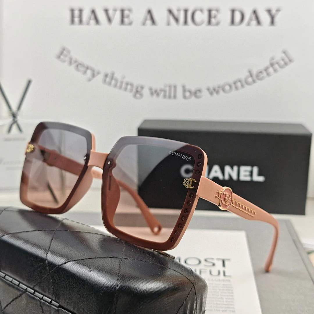 SQUARE SUNGLASSES 59909 IN BLACK TR FRAME WITH RESIN LENSES