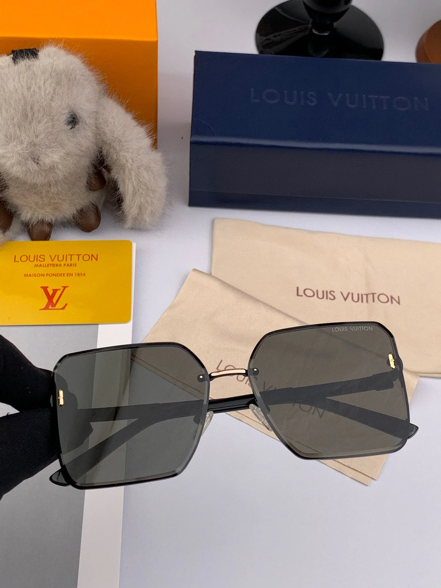 SQUARE SUNGLASSES L0365 IN METAL