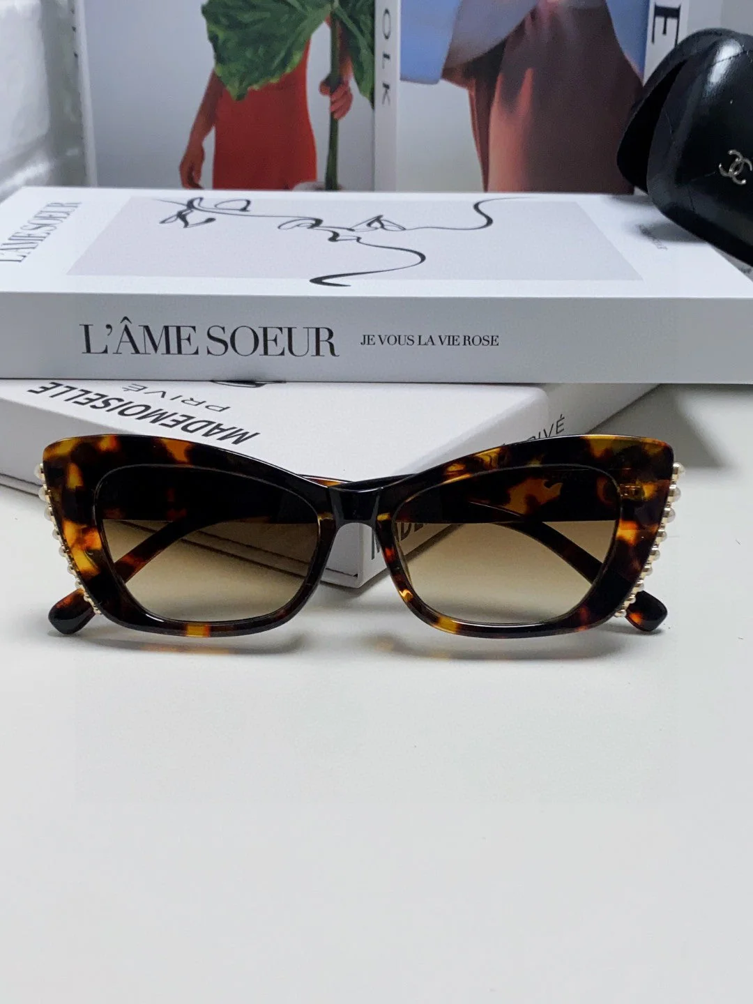 CAT EYE SUNGLASSES 632699 IN HAVANA ACETATE EMBOSSED PEARL