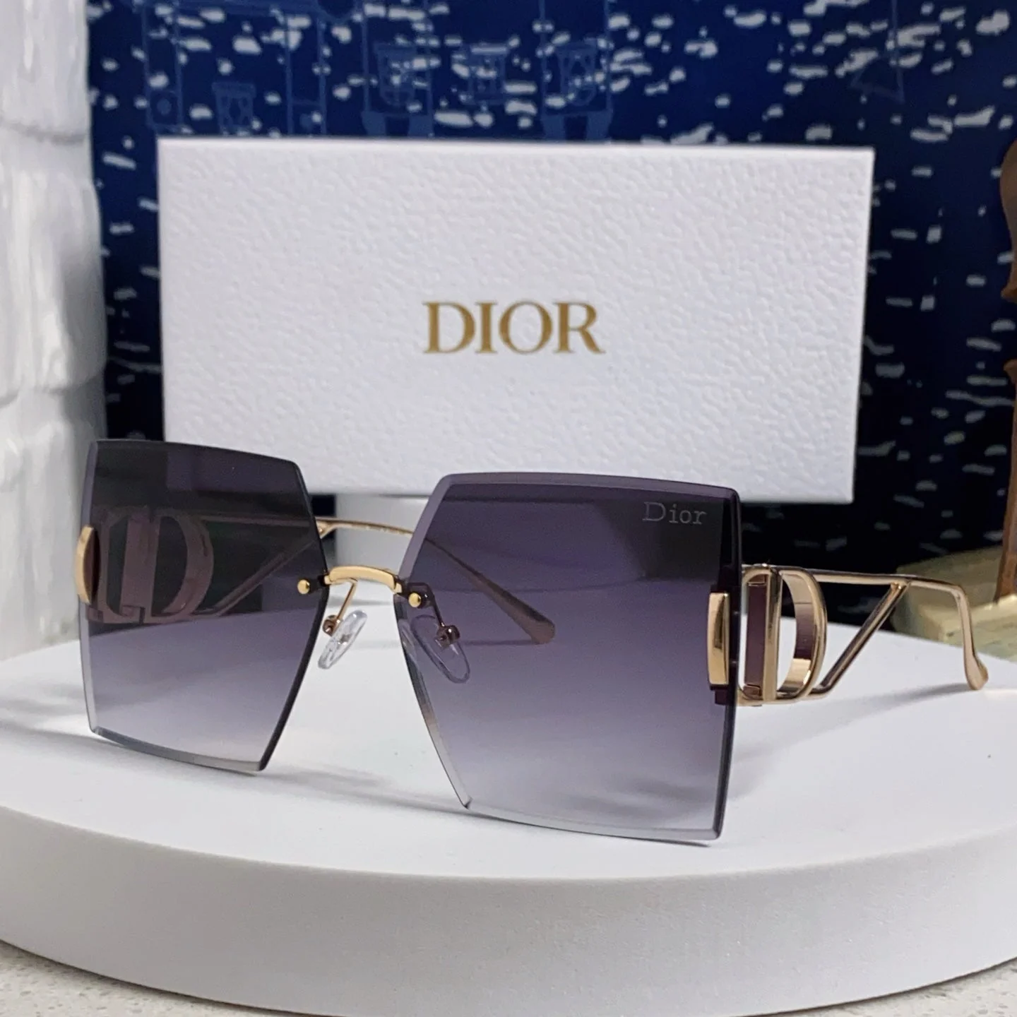 30MONTAIGNE S7U SUNGLASS 578109 IN GOLD METAL GREY SMOKE LENSES