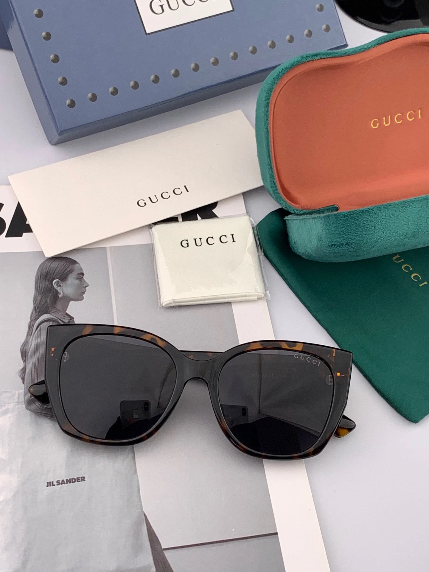 BUTTERFLY FRAME SUNGLASSES G9317 IN ACETATE