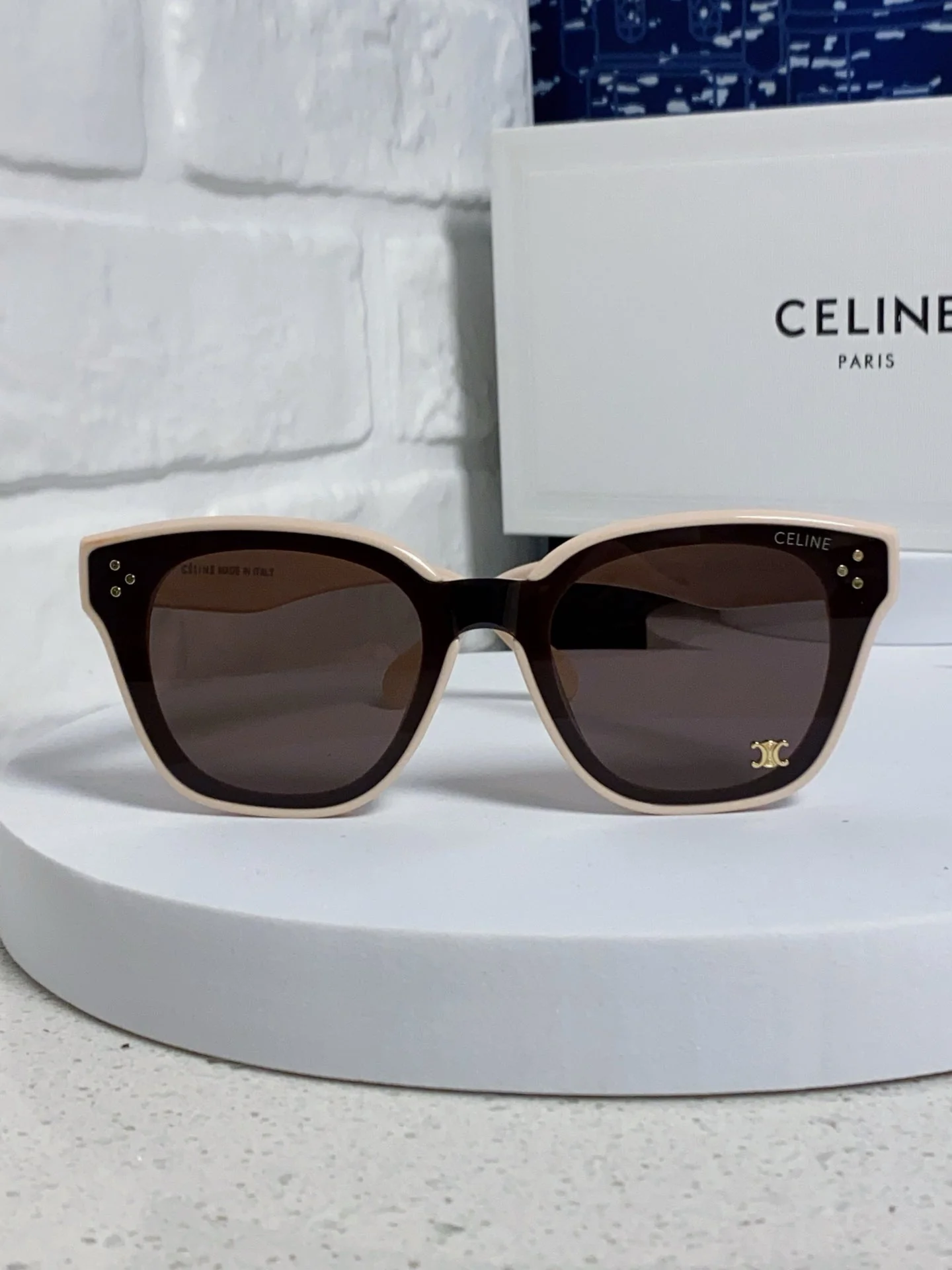 SQUARE SUNGLASS 575841 IN NUDE ACETATE