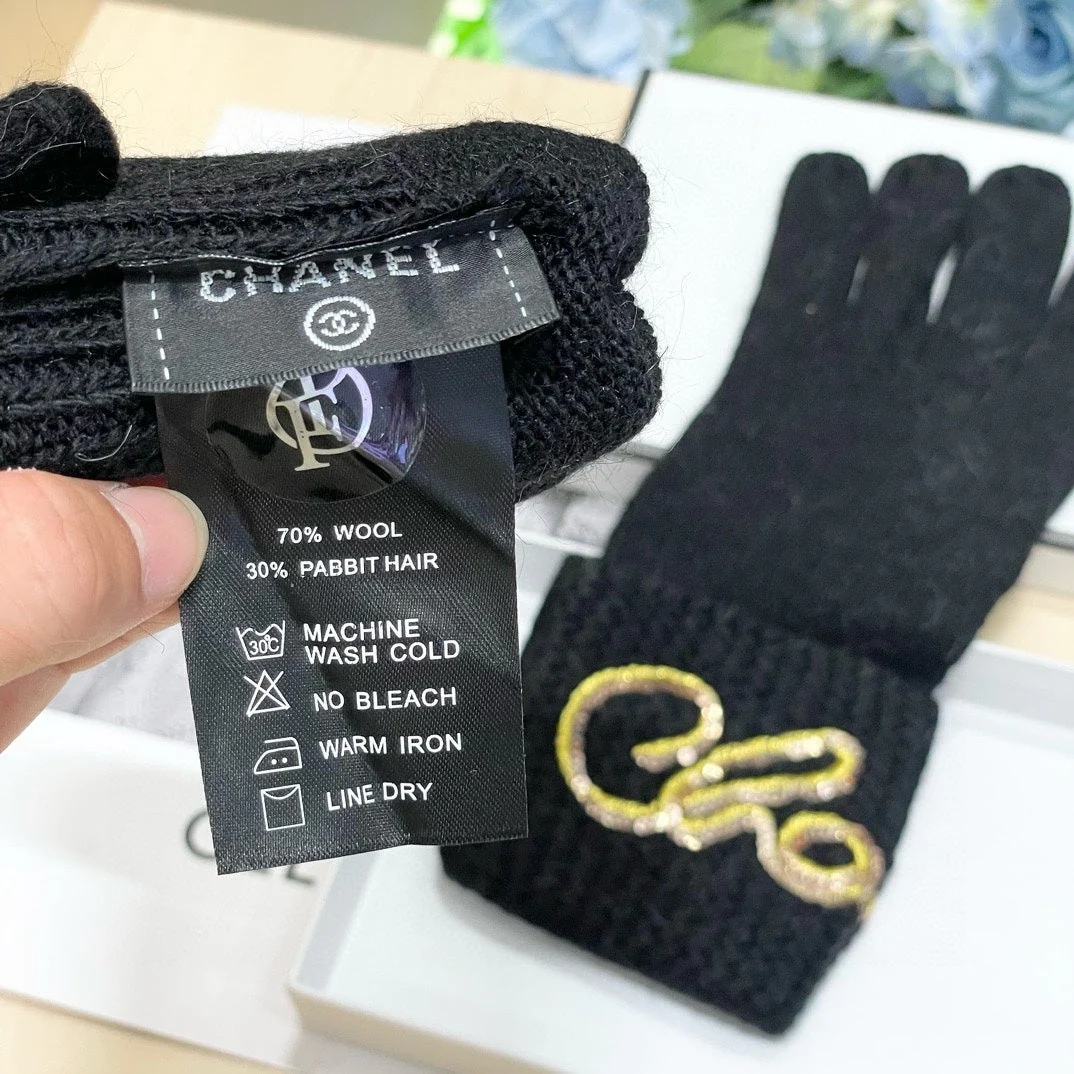 GLOVES IN BLACK WOOL WITH YELLOW LOGO 465778