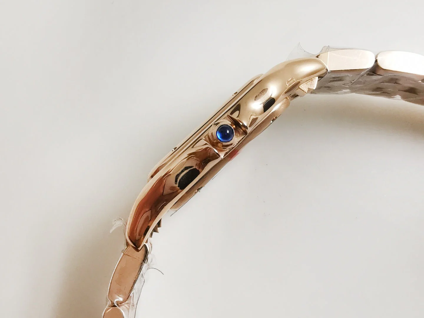 PANTHERE DE CARTIE QUARTZ PINK GOLD CASE