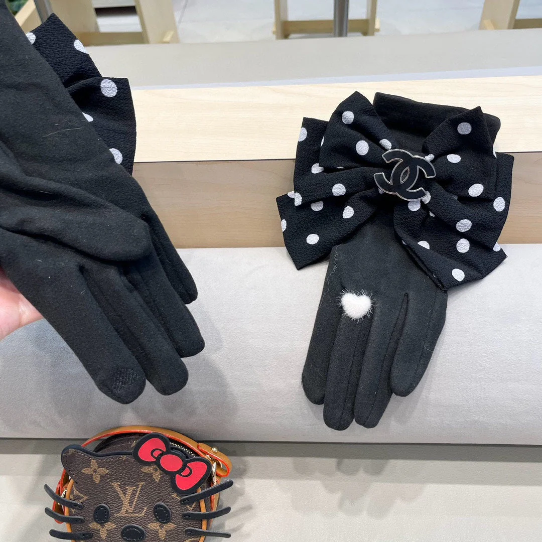 GLOVES IN BLACK MIX WHITE WOOL 454573